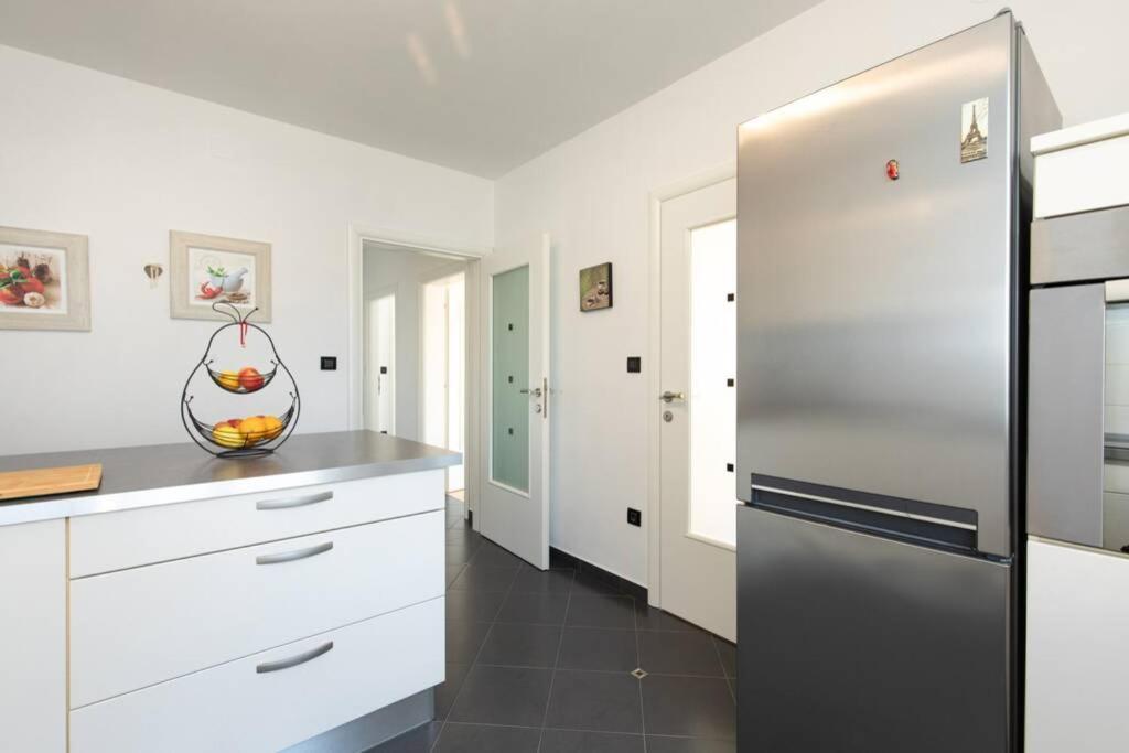 Apartment Natali Punat- Free Parking On Premises Exterior photo